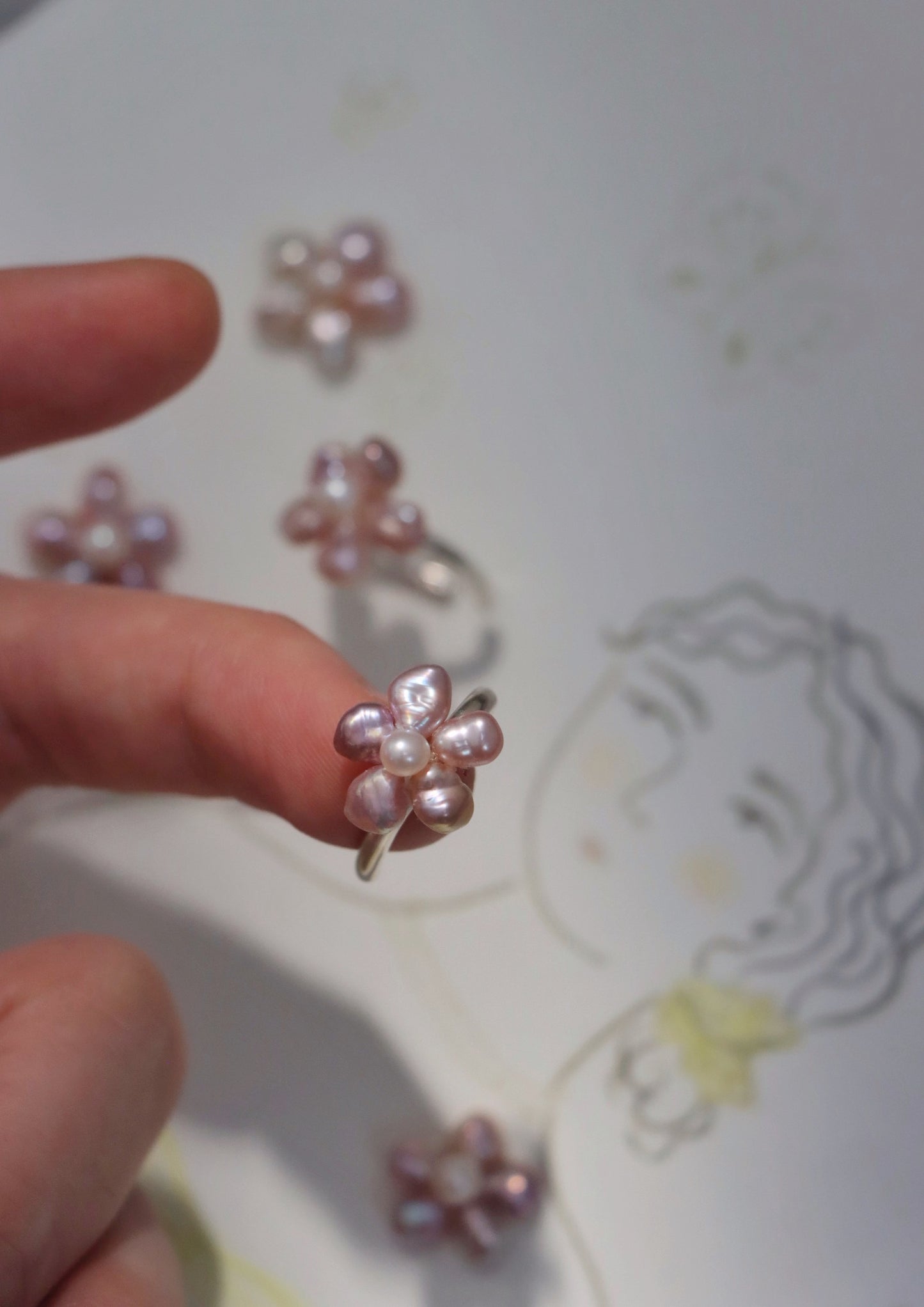 (Earcuff) Oopsie Daisies