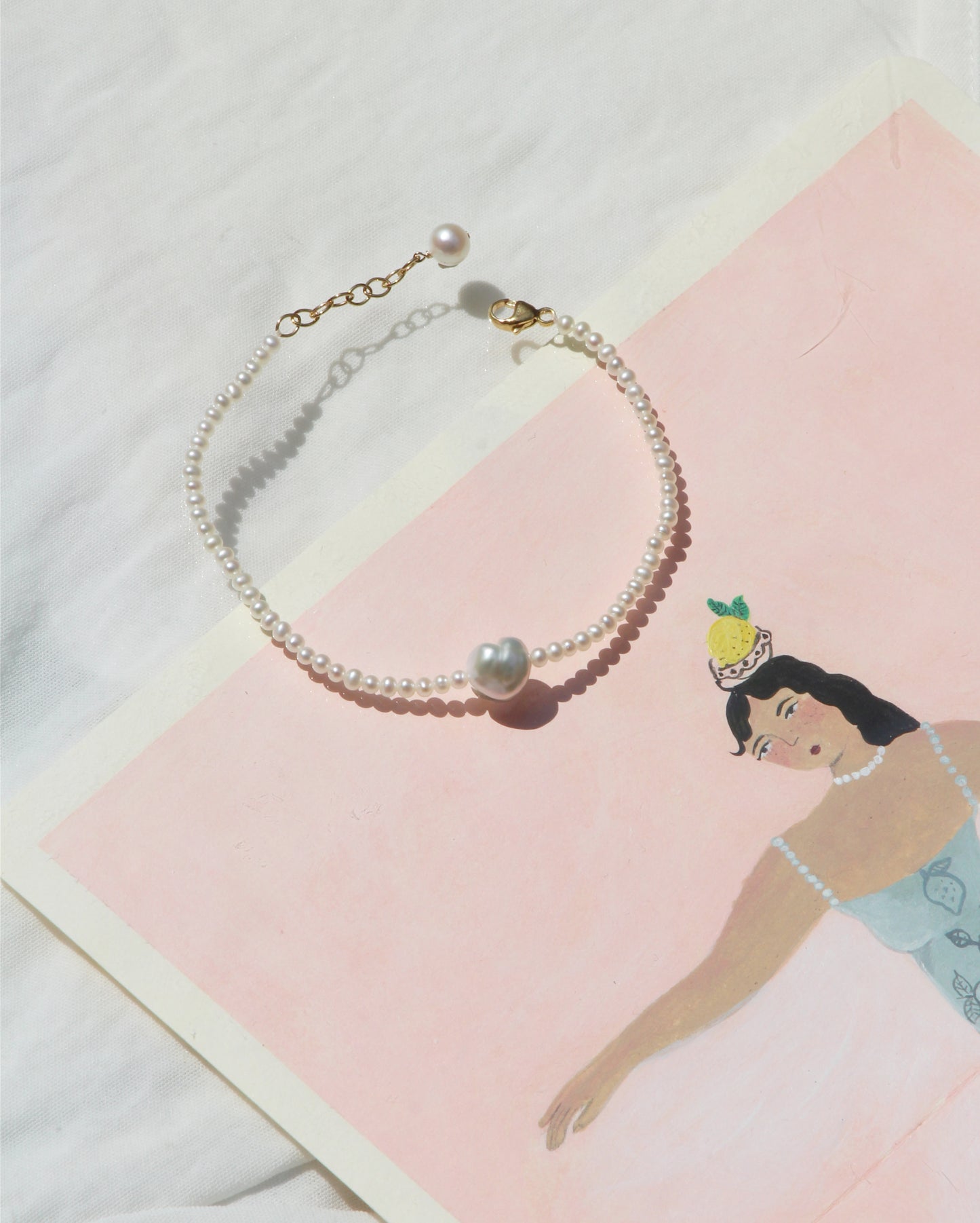 Petite Hearty Snow White