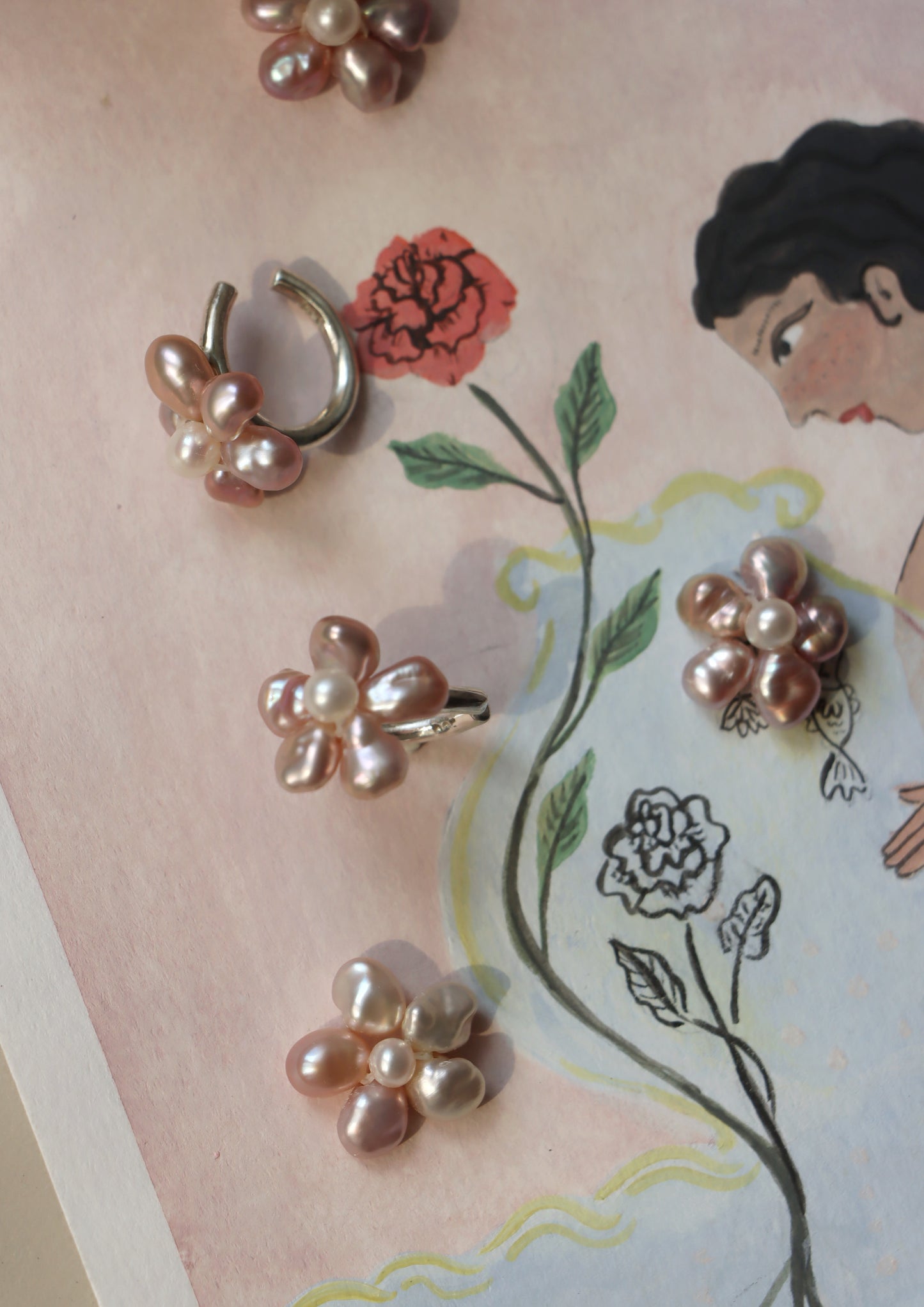 (Earcuff) Oopsie Daisies - Small