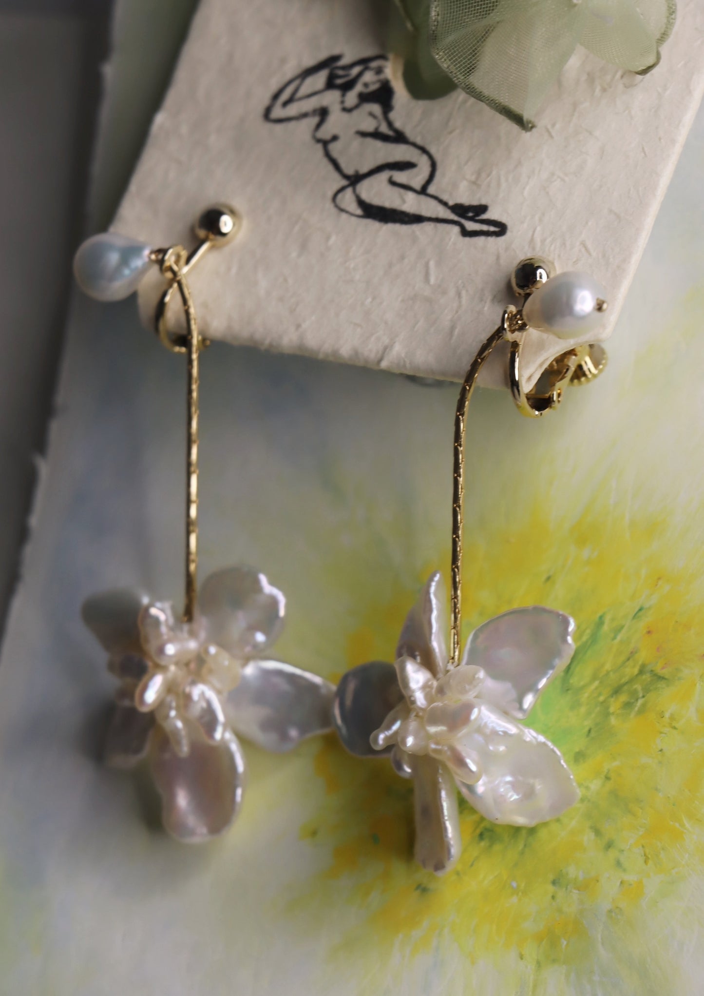 (Clip On Style) Blooming Gently