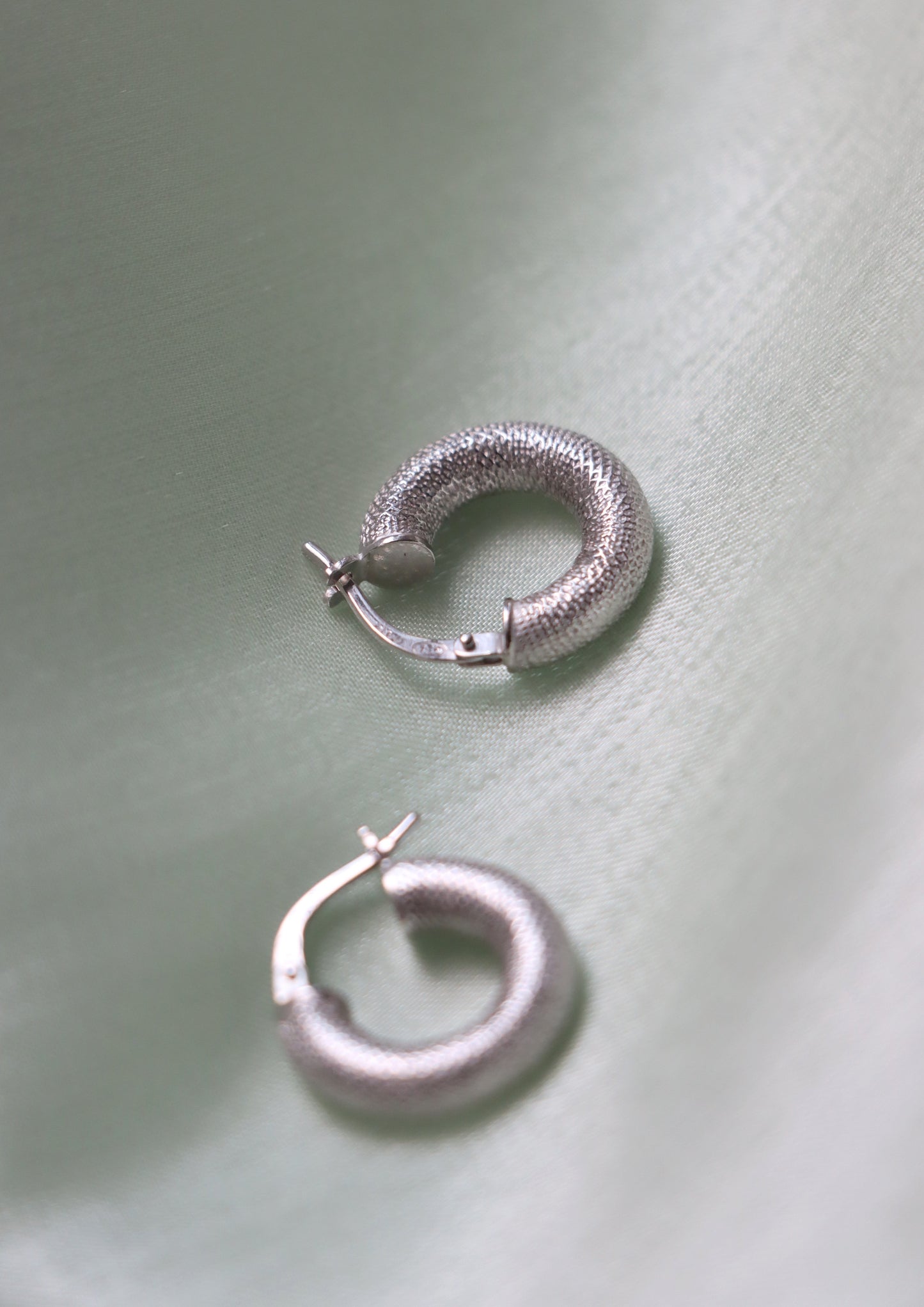 Beehive Hoop In Silver